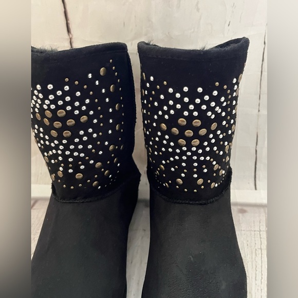 New Studded faux fur lined Suede Mid Boots Booties 8 - Picture 4 of 11